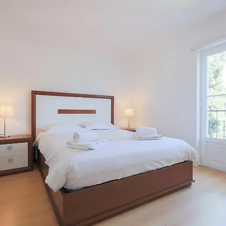 Villa Garidas Titanio - Modern And Spacious 5 Bedroom For 10 - Private Gated Pool Lisbon