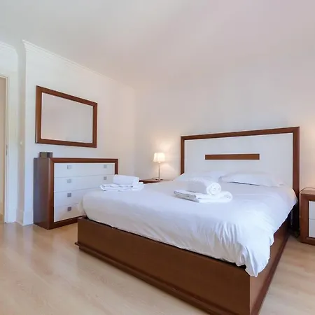 Garidas Titanio - Modern And Spacious 5 Bedroom For 10 - Private Gated Pool Villa *