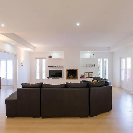 Villa Garidas Titanio - Modern And Spacious 5 Bedroom For 10 - Private Gated Pool