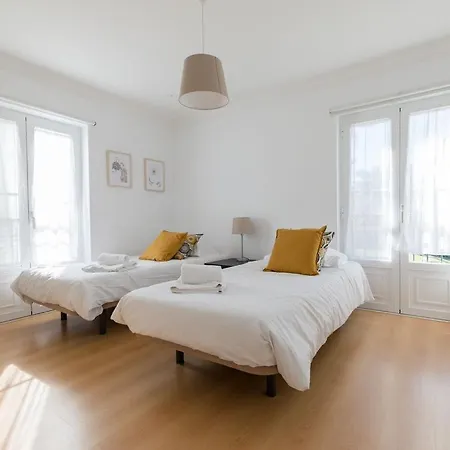 Garidas Titanio - Modern And Spacious 5 Bedroom For 10 - Private Gated Pool Villa *